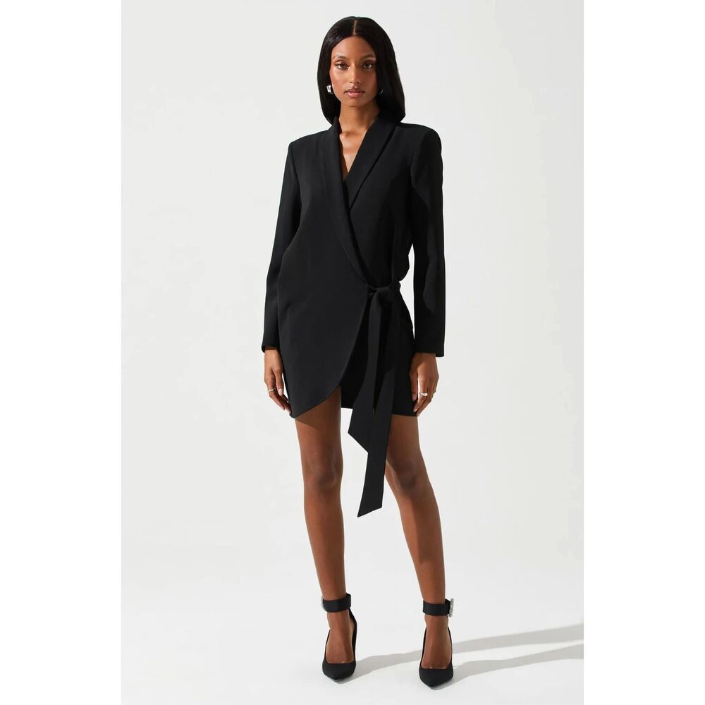 ASTR the Label Blazer Mini Dress S Cocktail Bachelorette Holiday Black Graciela